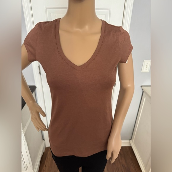 Tahari Tops - Tahari V-Neck Tee Size XS